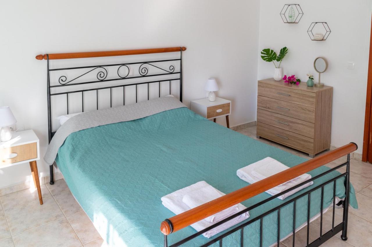 Lovely Sea View Apartment At The Heart Of The Town Ierápetra Exterior foto